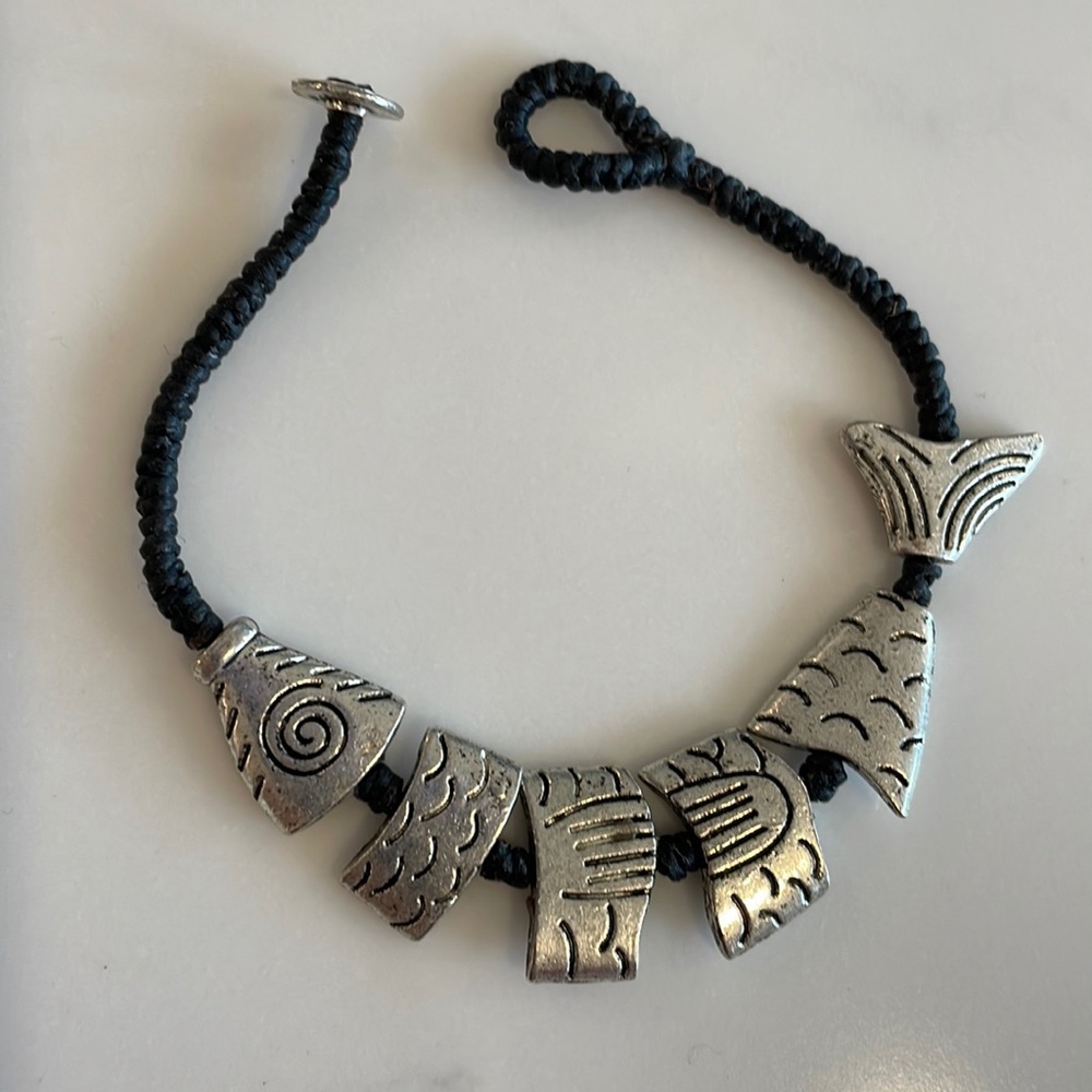 NWOT fish bracelet